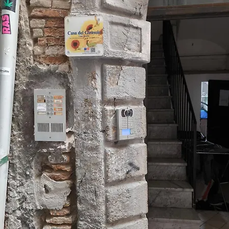 Lägenhet Casa Del Girasole *